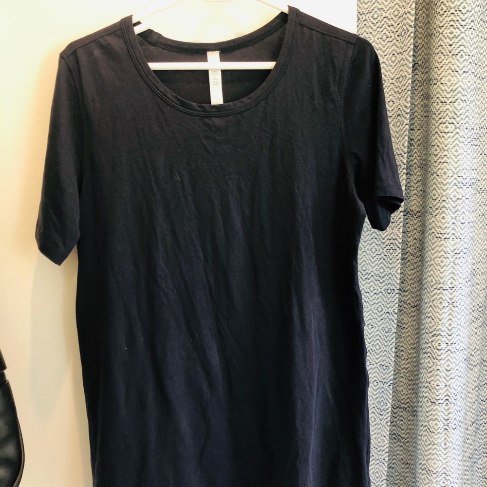 Never Worn - Lululemon T Shirt